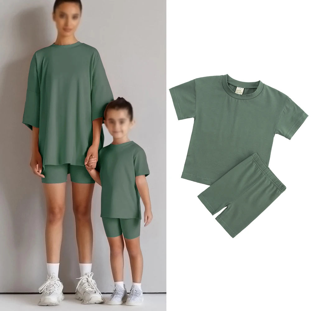 Mother and Daughter Walking Set