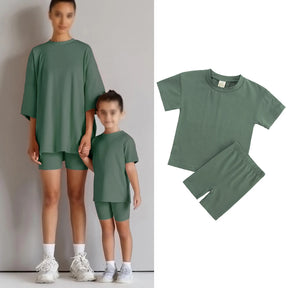 Mother and Daughter Walking Set