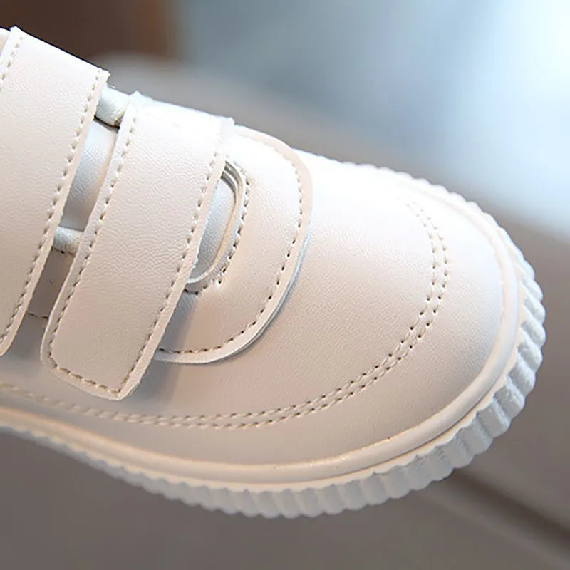 Flexible Leather Sneakers