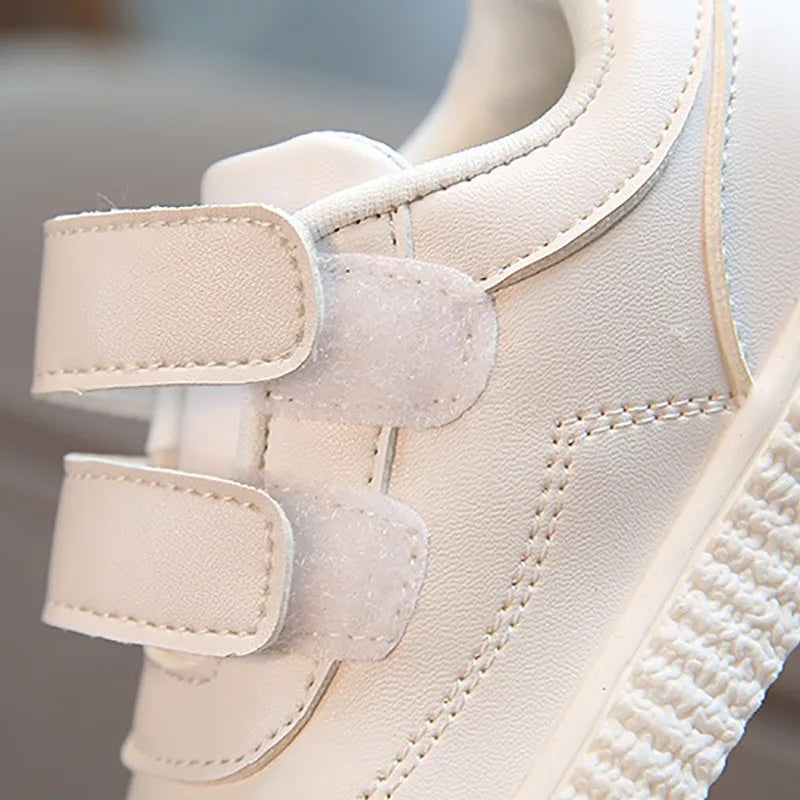Flexible Leather Sneakers
