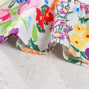Kinderkleid mit Blumenmuster
