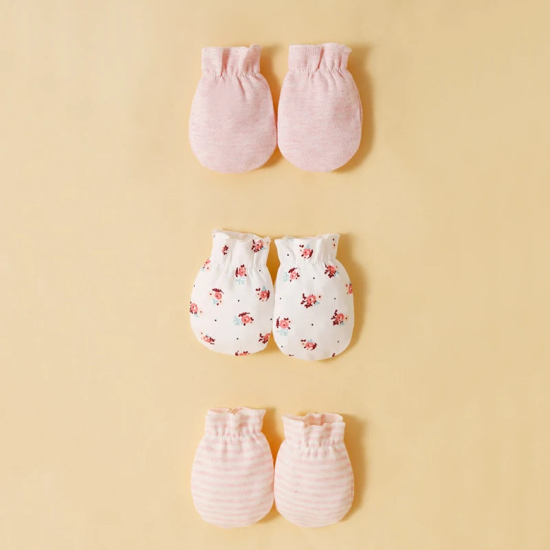 3 Piece Baby Hat and Gloves Kit
